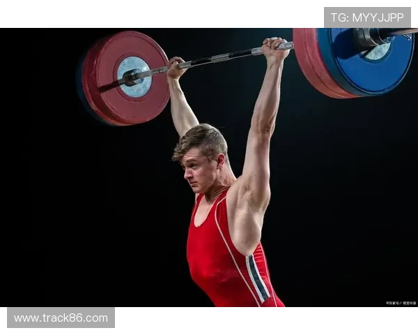 以举重体能训练为核心的力量速度稳定性综合提升研究路径与实践探索